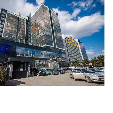Glass New Apartments Ultracentral Kişinev Dış mekan fotoğraf