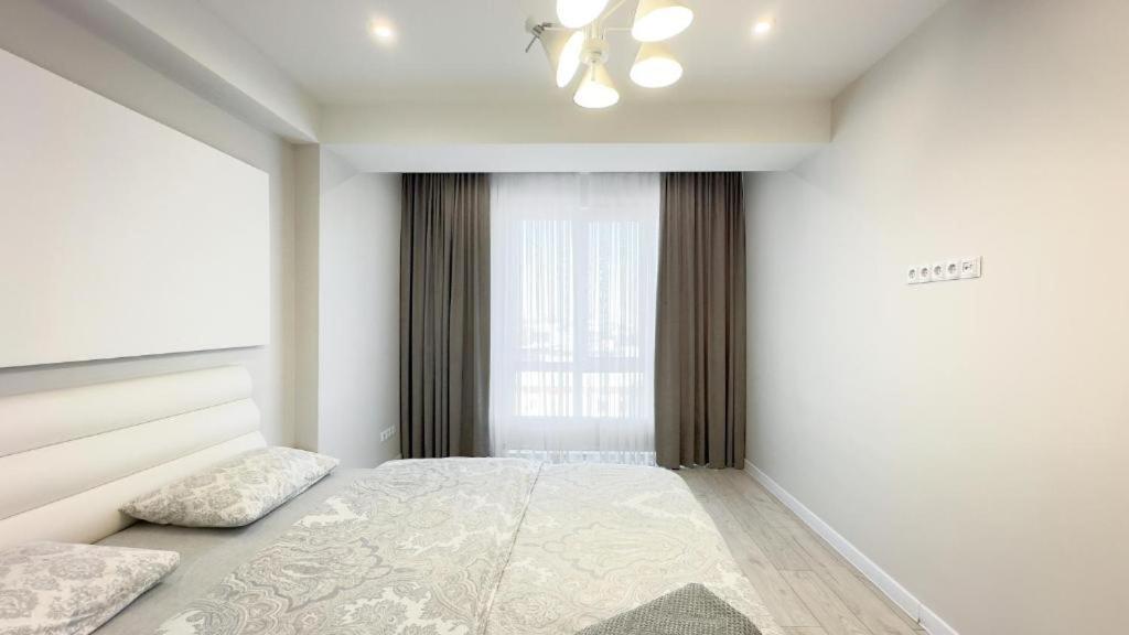 Glass New Apartments Ultracentral Kişinev Dış mekan fotoğraf