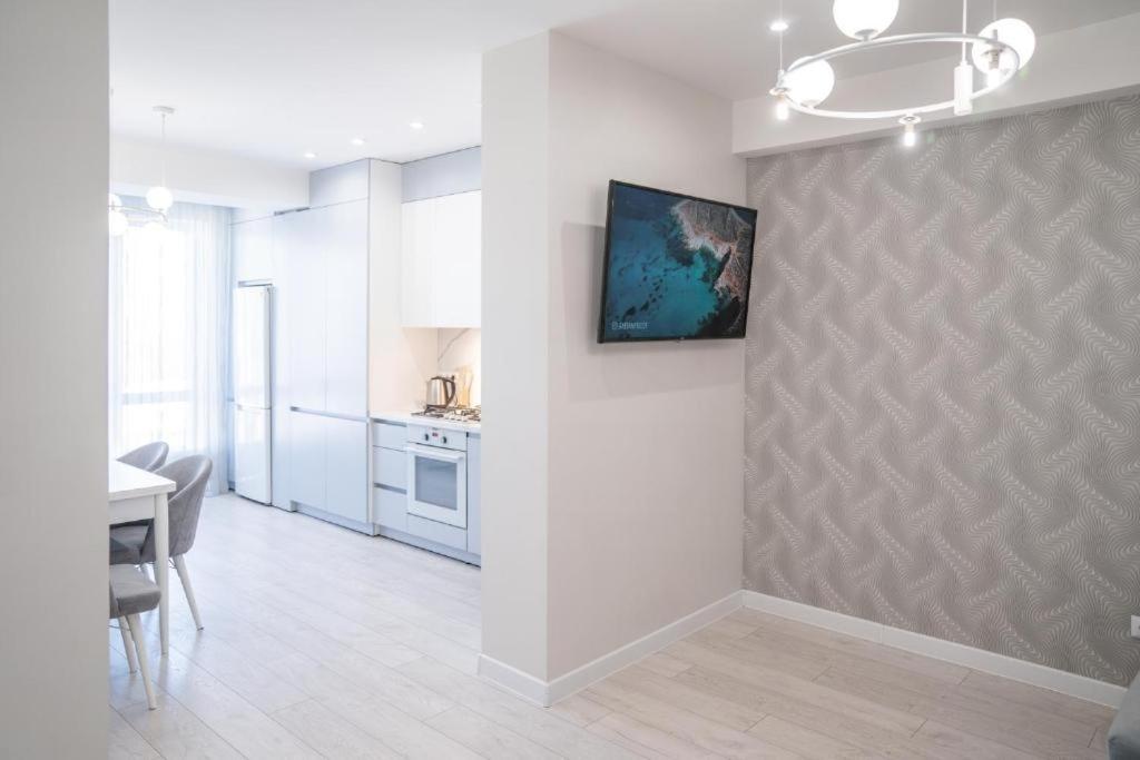 Glass New Apartments Ultracentral Kişinev Dış mekan fotoğraf