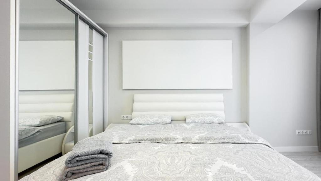 Glass New Apartments Ultracentral Kişinev Dış mekan fotoğraf